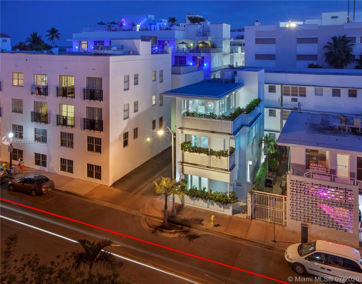 124 11th Street Miami Beach, FL 33139 - Photo 2 of 20