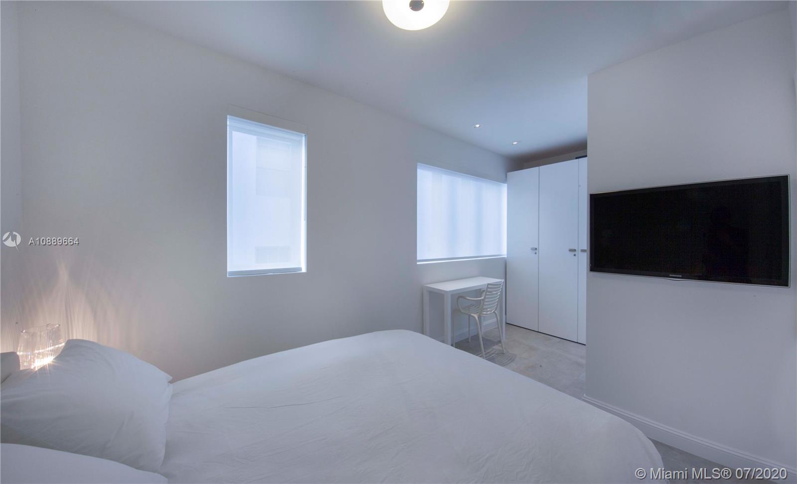 124 11th Street Miami Beach, FL 33139 - Photo 16 of 20