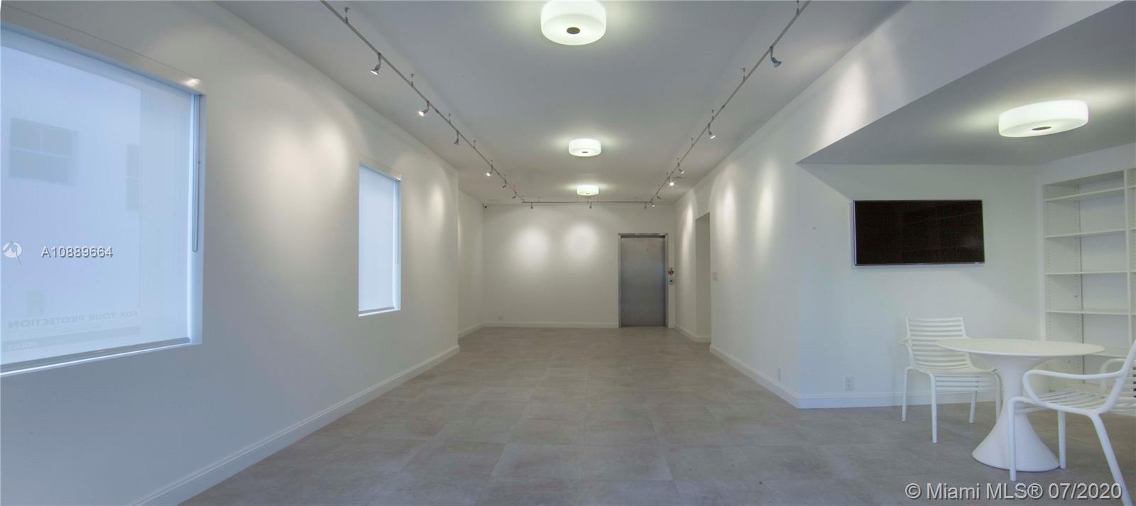 124 11th Street Miami Beach, FL 33139 - Photo 17 of 20