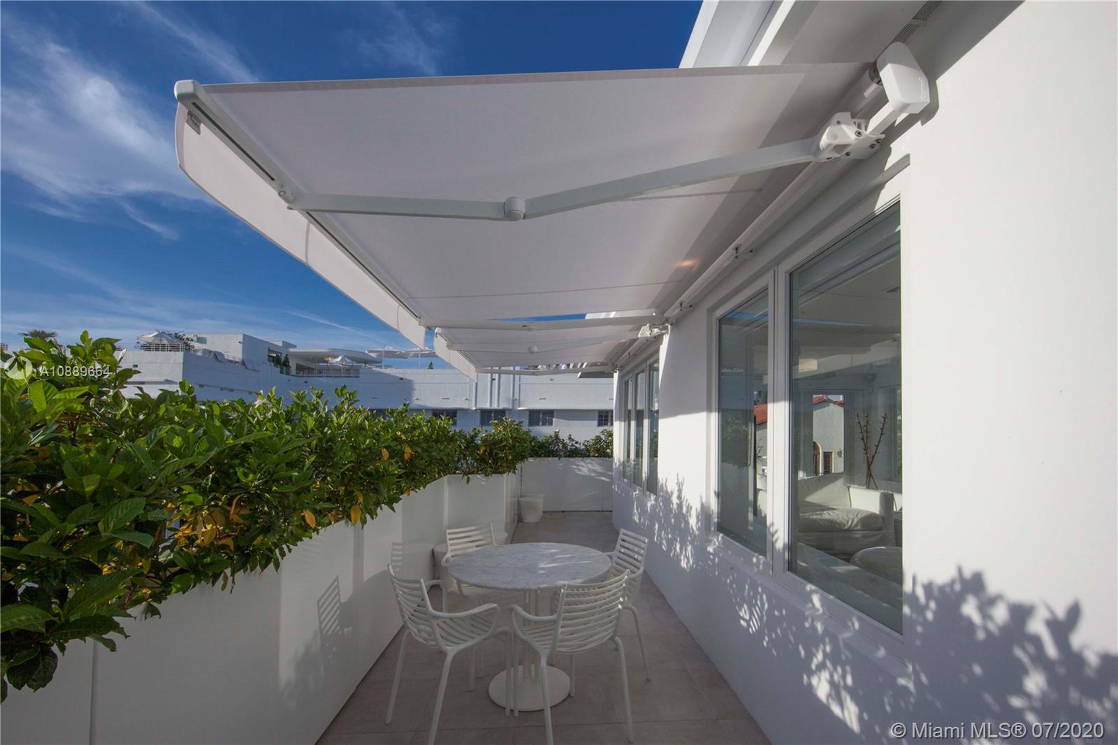 124 11th Street Miami Beach, FL 33139 - Photo 7 of 20