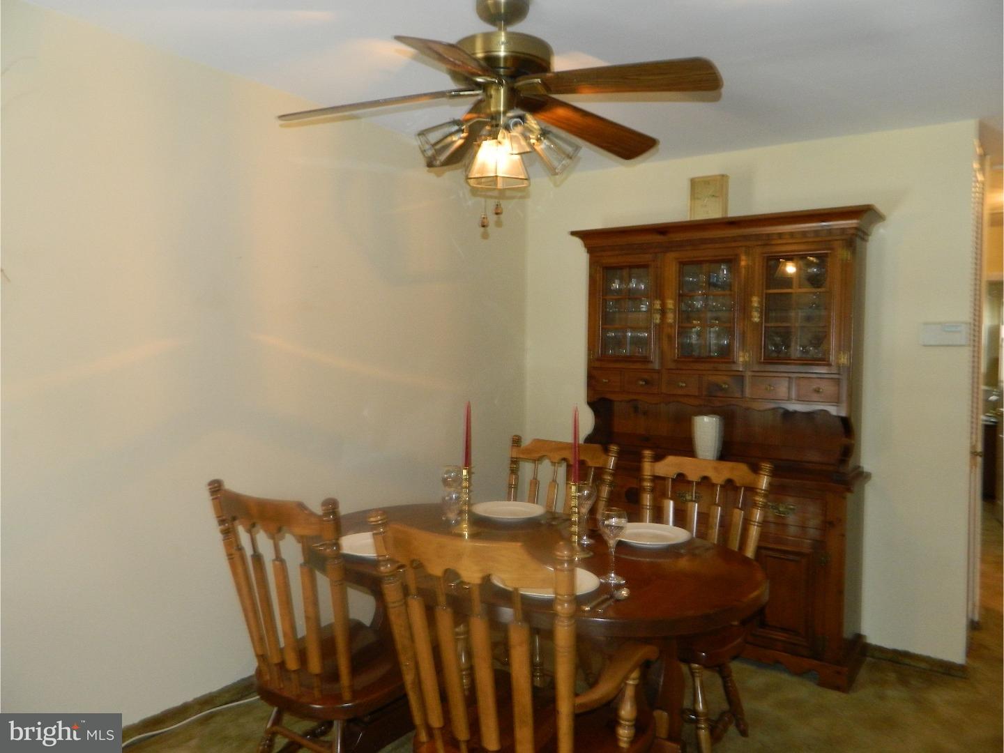 10828 Rayland Road Philadelphia, PA 19154 - Photo 3 of 16 Gallery Image 3