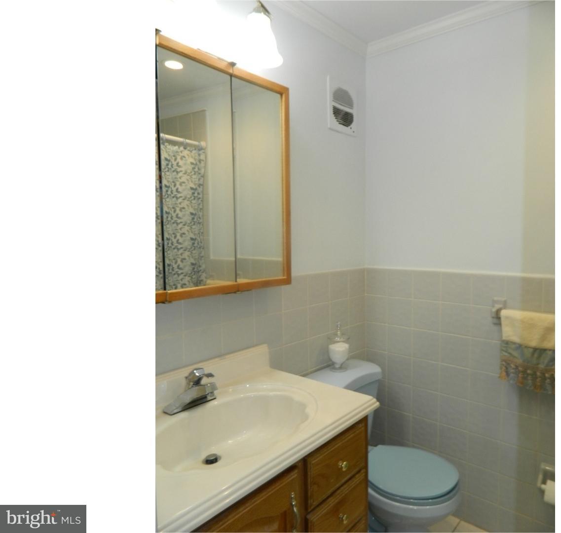 10828 Rayland Road Philadelphia, PA 19154 - Photo 7 of 16 Gallery Image 7