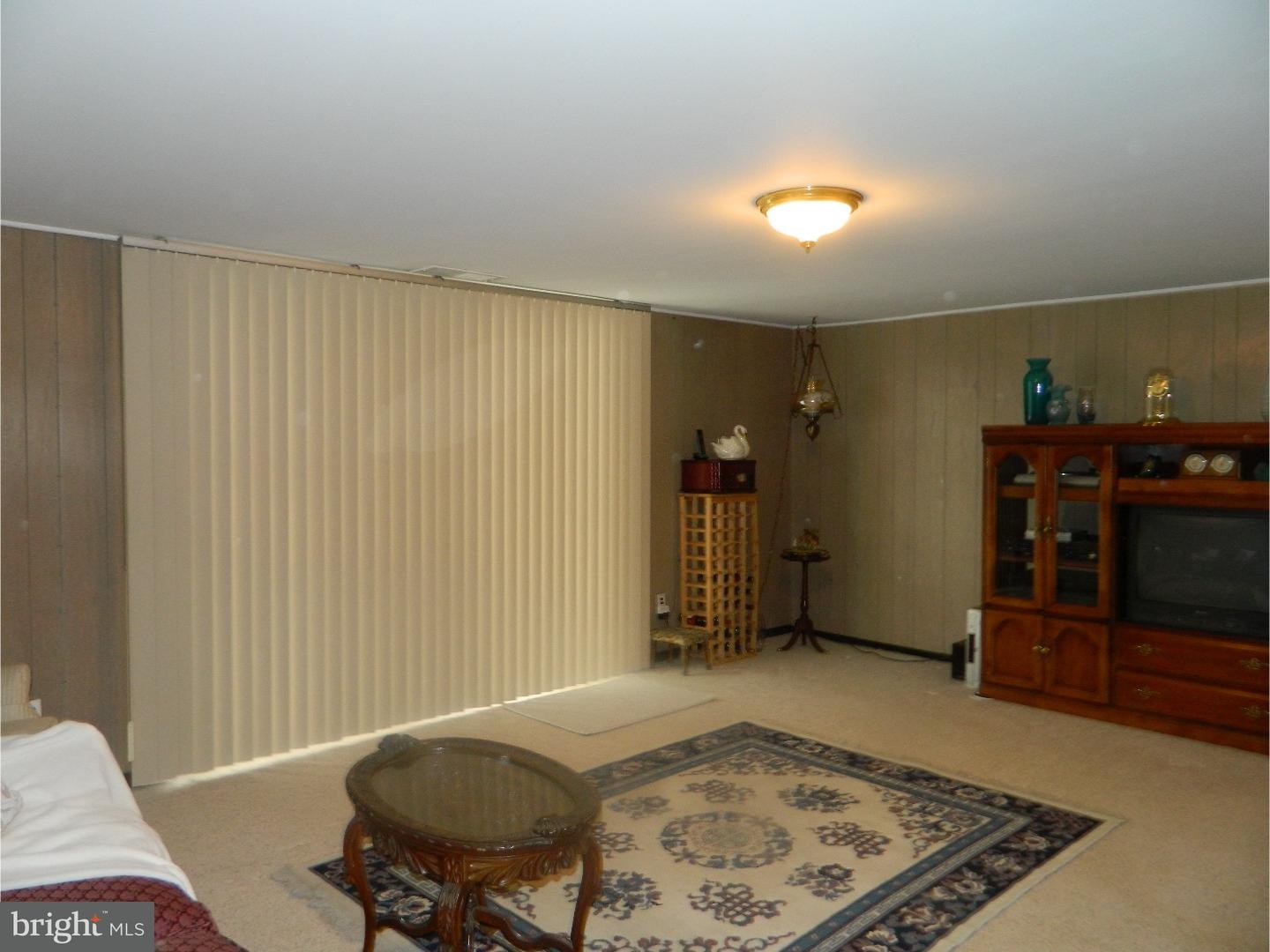 10828 Rayland Road Philadelphia, PA 19154 - Photo 10 of 16 Gallery Image 10