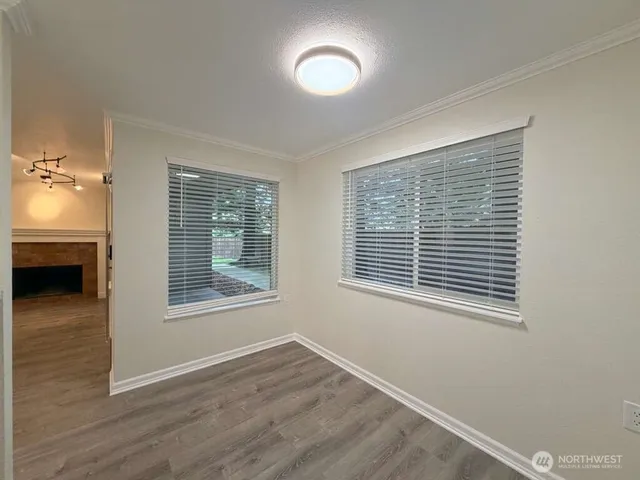 $2,600 | 4316 West Lake Sammamish Parkway Southeast, Unit H104, Issaquah, WA 98027