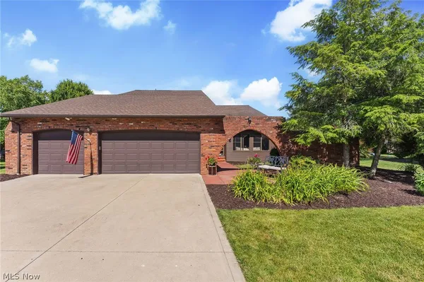 $399,900 | 18101 Fern Canyon Drive, Strongsville, OH 44136