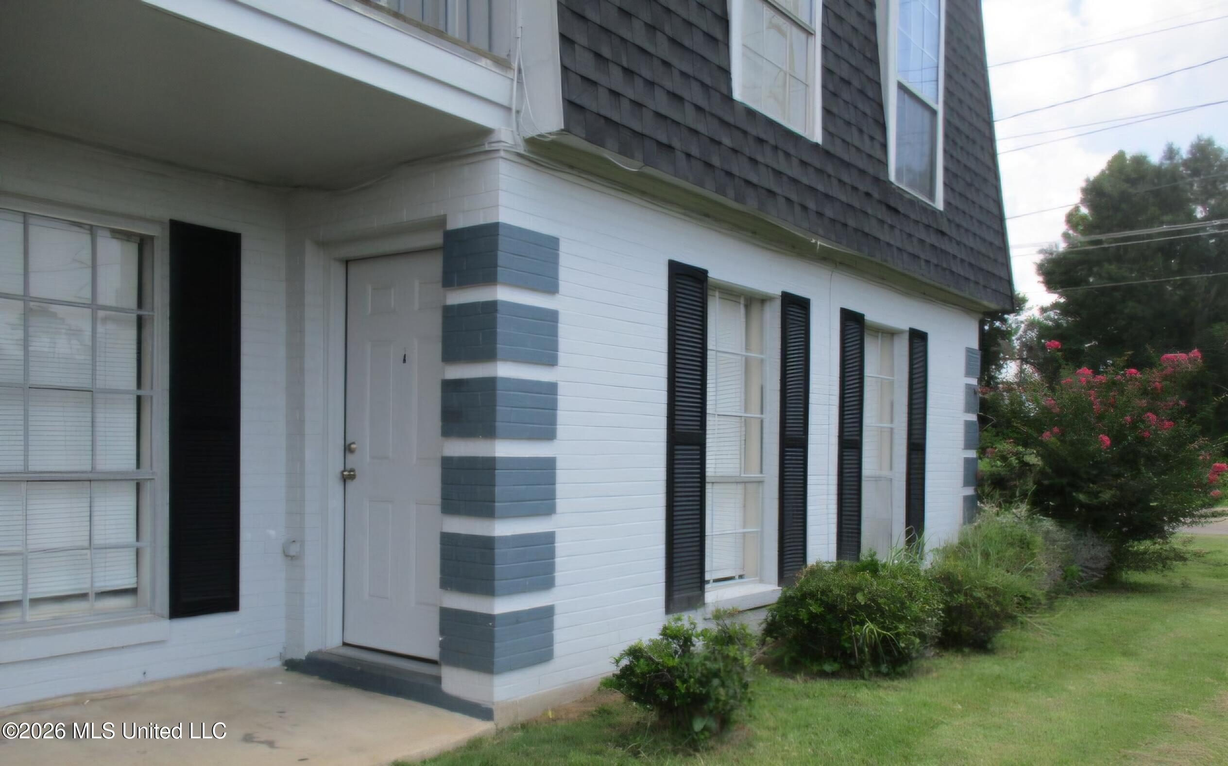 1702 Stevens Street, Unit A Biloxi, MS 39531 - Photo 1 of 6 IMG_0426