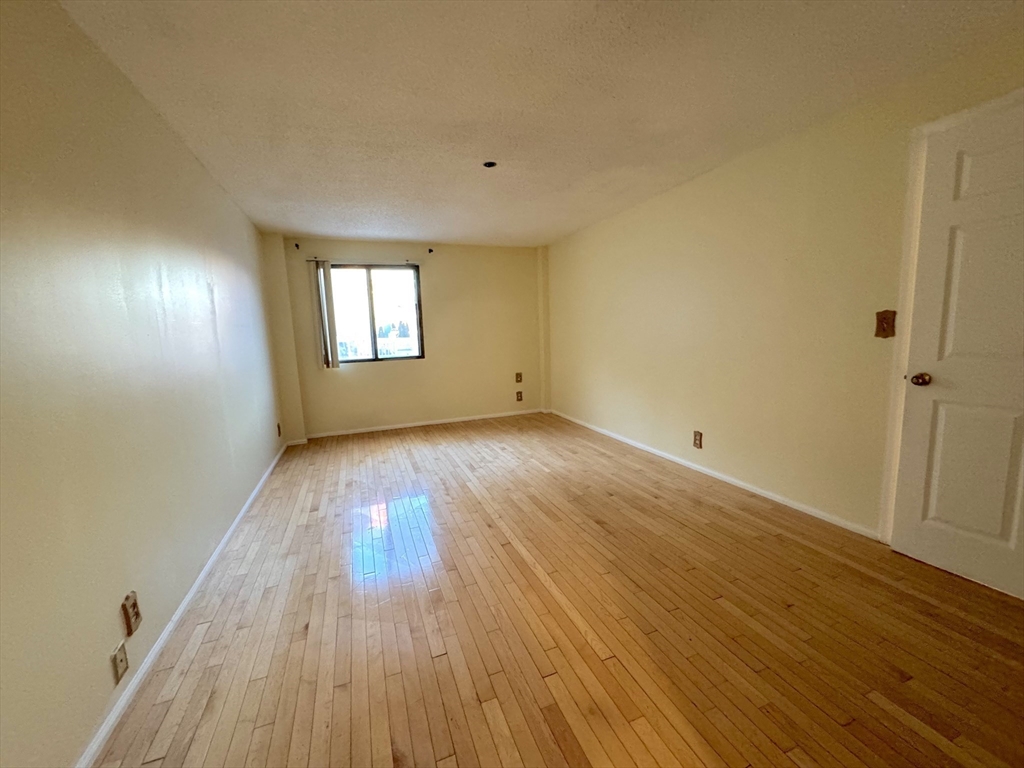 24 Corey Street, Unit 101 Everett, MA 02149 - Photo 17 of 32