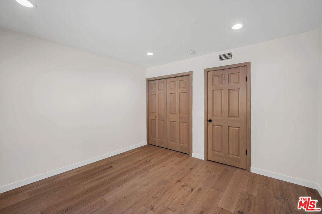 10429 Windtree Drive Los Angeles, CA 90077 - Photo 15 of 20