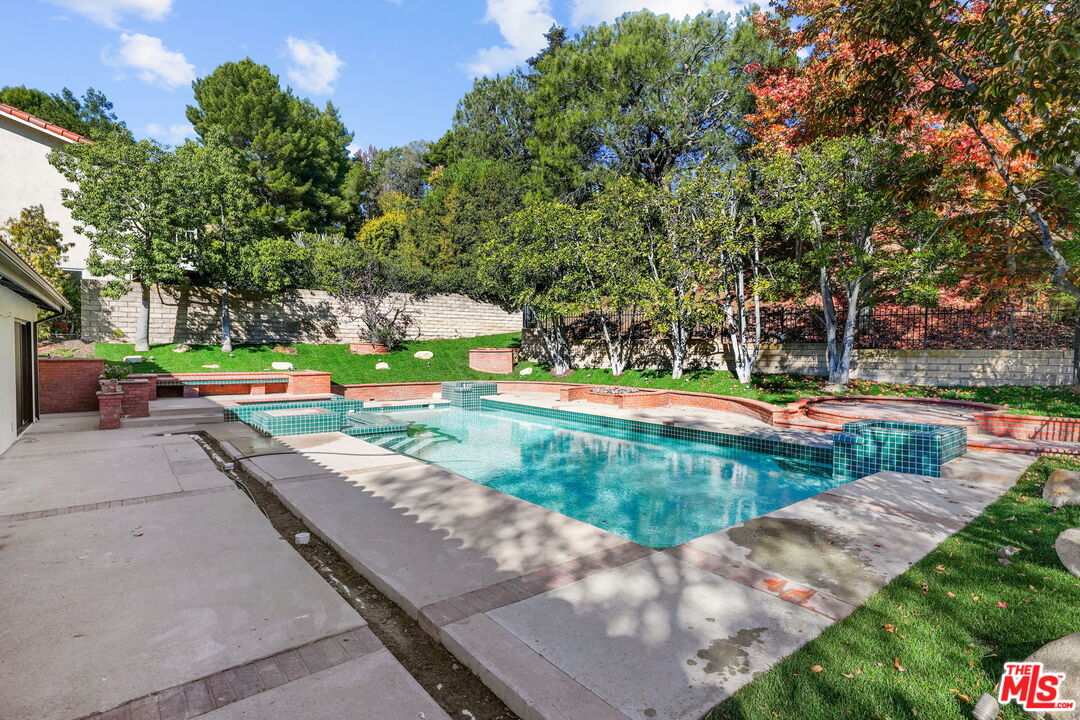 10429 Windtree Drive Los Angeles, CA 90077 - Photo 20 of 20