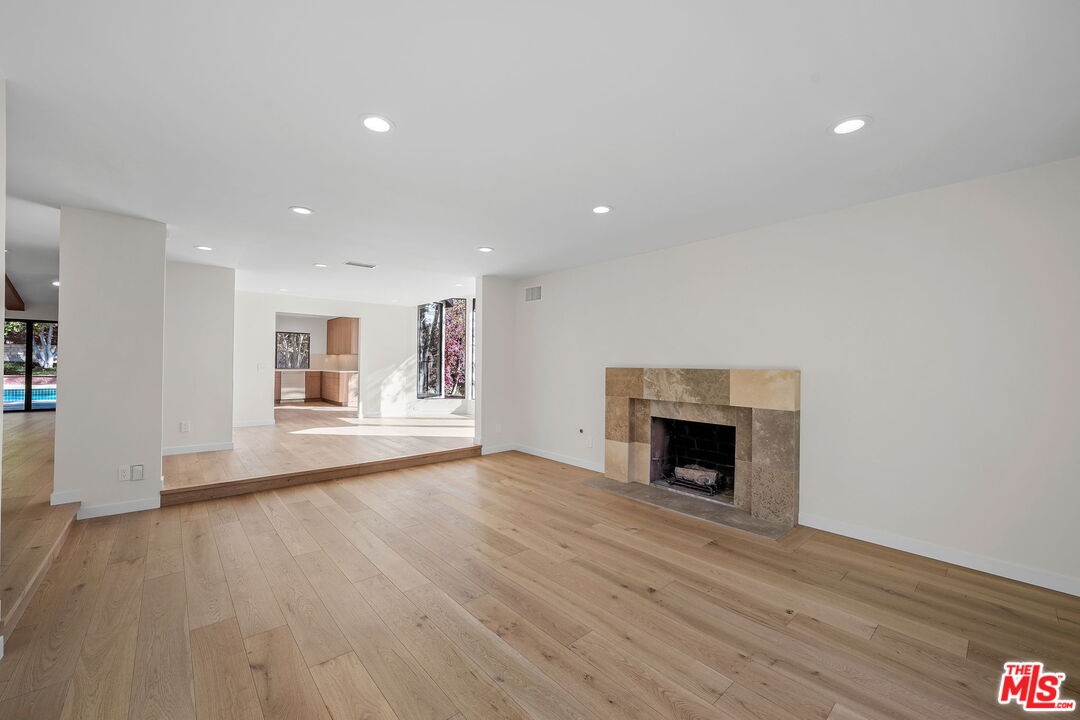 10429 Windtree Drive Los Angeles, CA 90077 - Photo 5 of 20