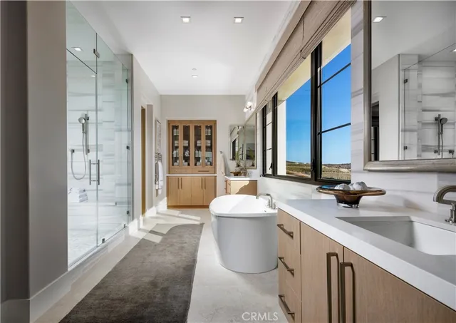 $5,960,900 | 564 Peninsula, Irvine, CA 92602