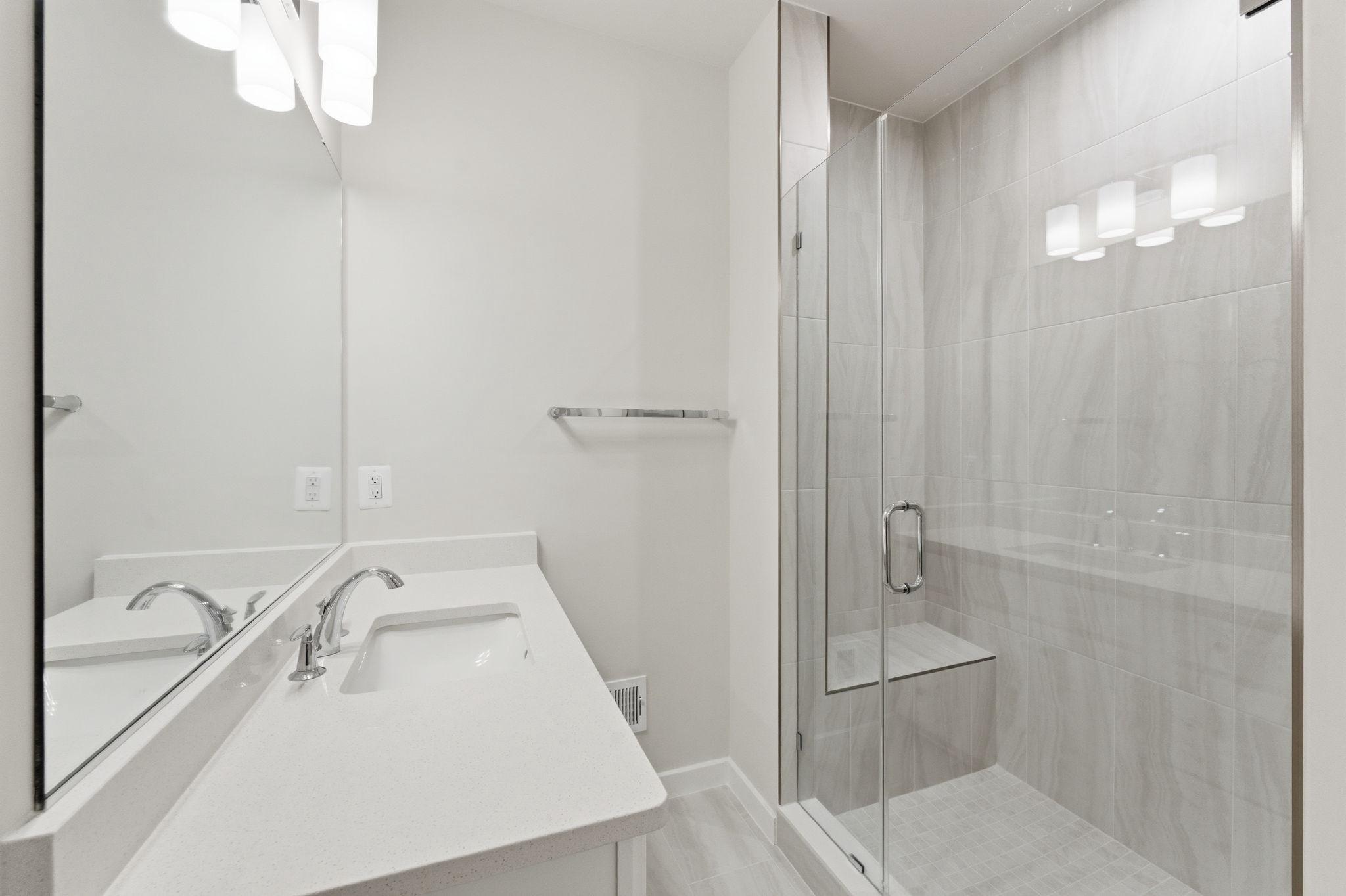 2136 Glacier Road Herndon, VA 20170 - Photo 24 of 79 Primary Bathroom