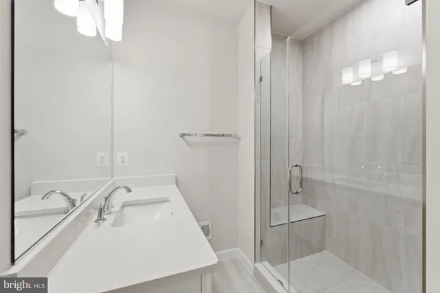 $3,450 | 2136 Glacier Road, Herndon, VA 20170