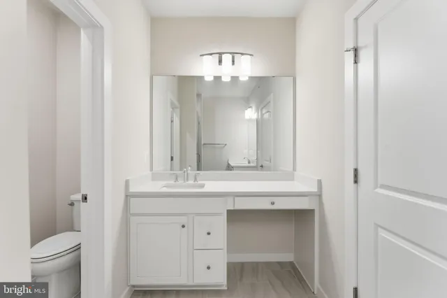 $3,450 | 2136 Glacier Road, Herndon, VA 20170