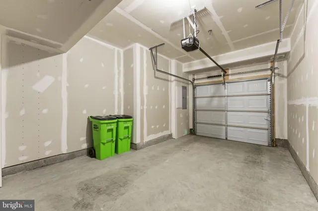 $3,450 | 2136 Glacier Road, Herndon, VA 20170