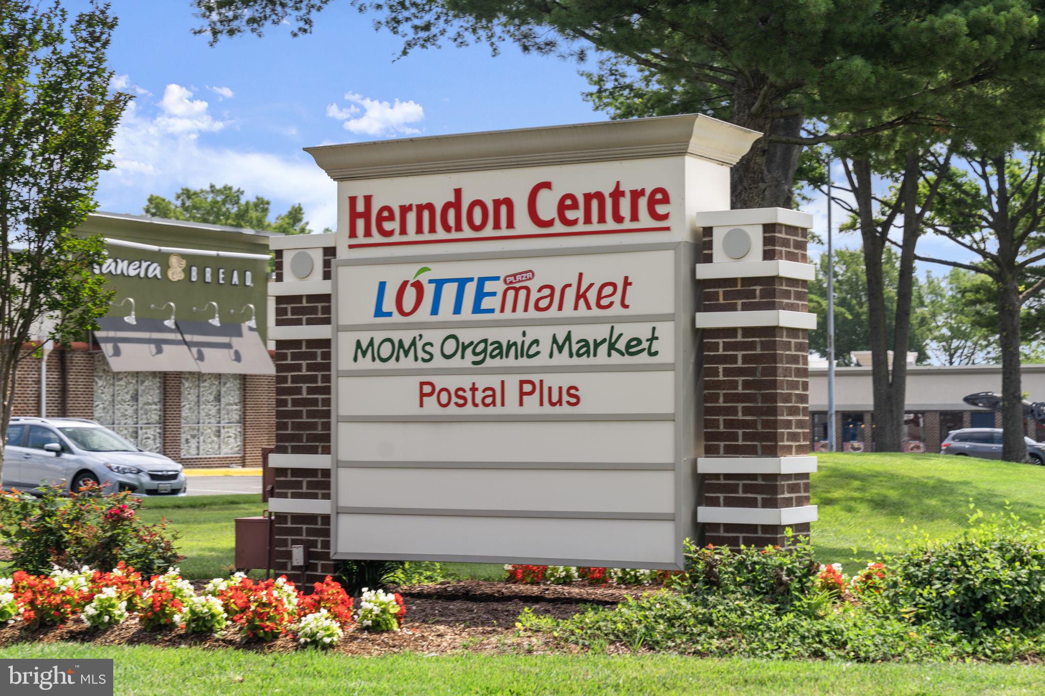 2136 Glacier Road Herndon, VA 20170 - Photo 59 of 79 a sign on the side of a building