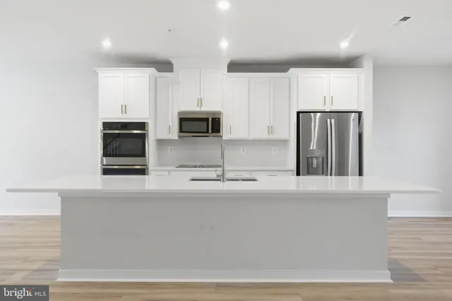 $3,450 | 2136 Glacier Road, Herndon, VA 20170