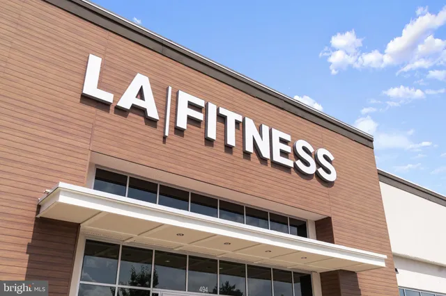 $3,450 | 2136 Glacier Road, Herndon, VA 20170