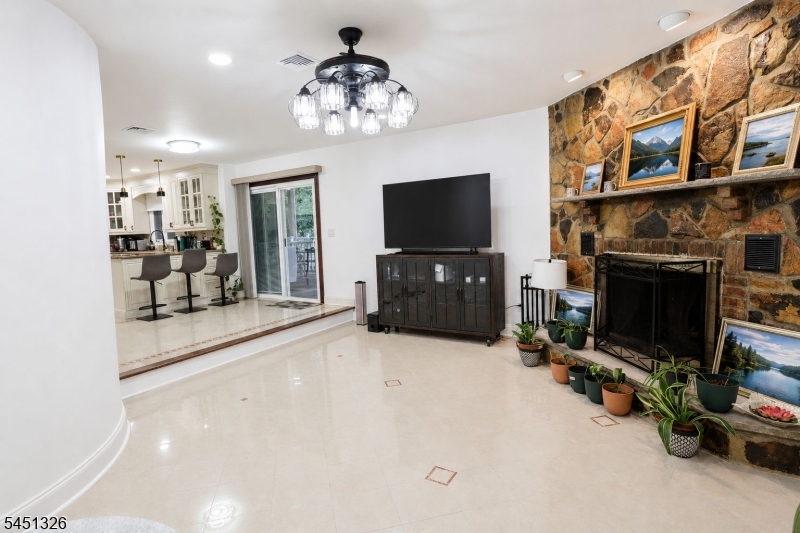 26 Benjamin Drive Springfield, NJ 07081 - Photo 21 of 27 Gallery Image 21
