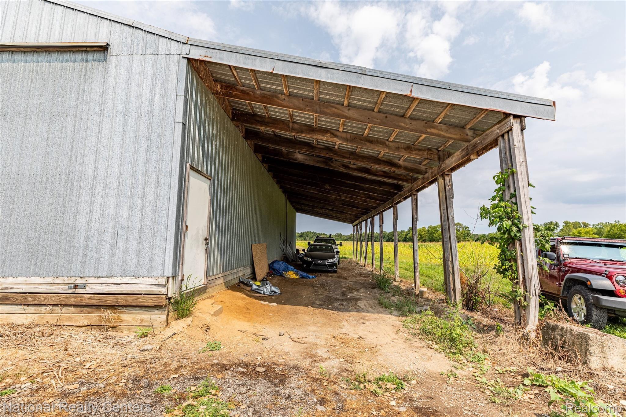 9155 Six Mile Road Northville, MI 48168 - Photo 14 of 40 14.Barn