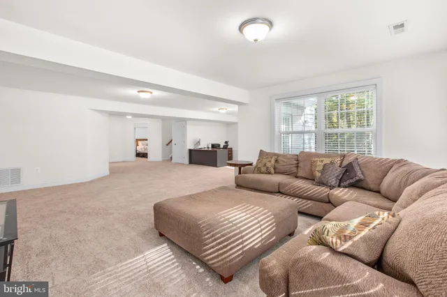 $799,800 | 425 Gentle Breeze Circle, Fredericksburg, VA 22406