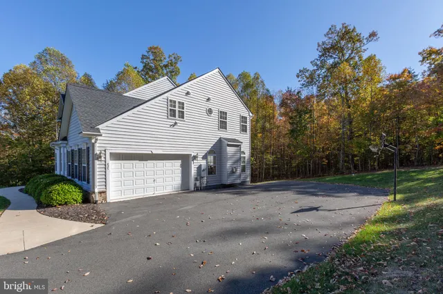 $799,800 | 425 Gentle Breeze Circle, Fredericksburg, VA 22406