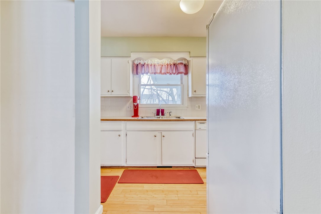 133 Collamer Road Parma, NY 14468 - Photo 8 of 42