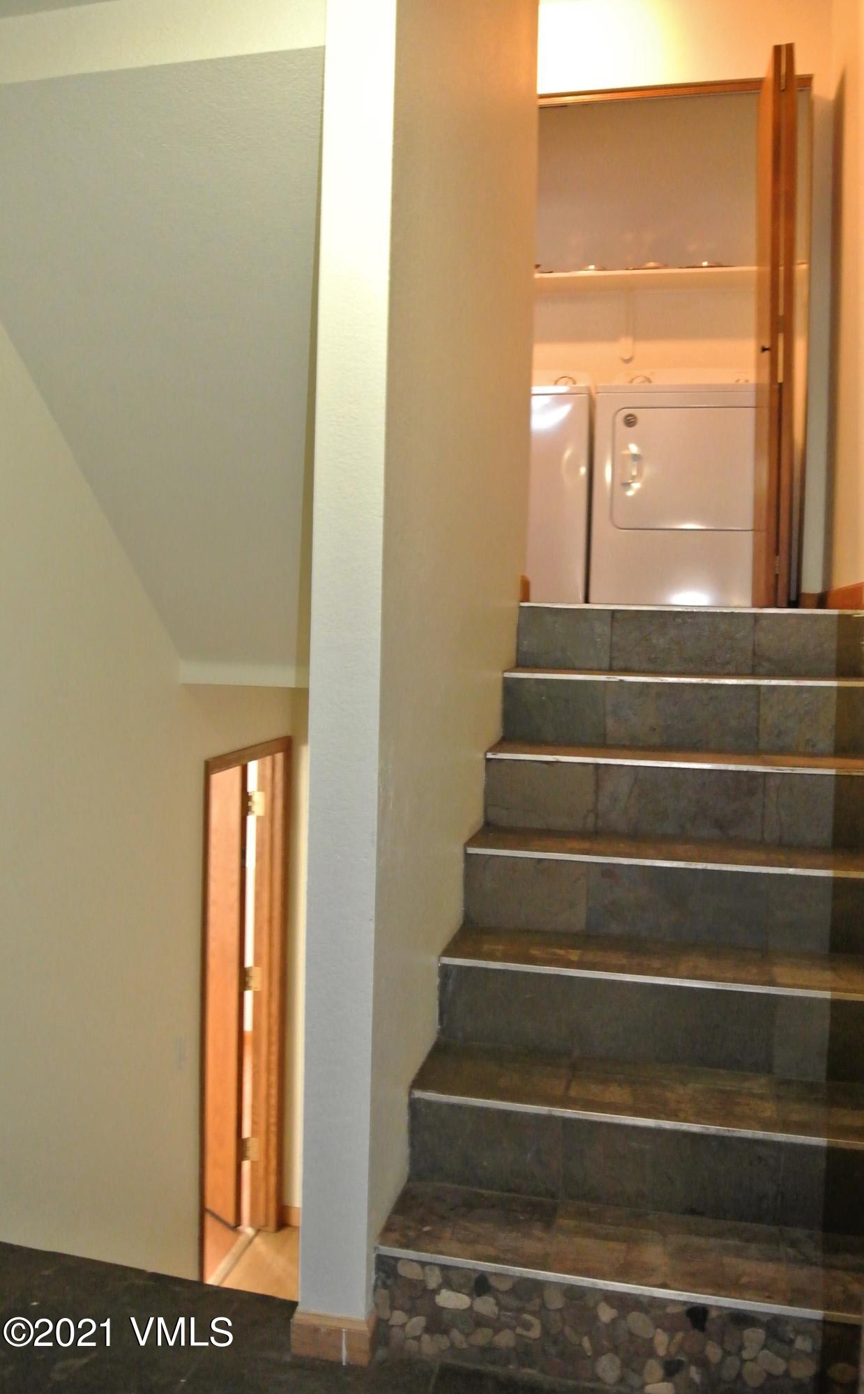 170 Eagle Road, Unit C Avon, CO 81620 - Photo 15 of 16 a view of entryway