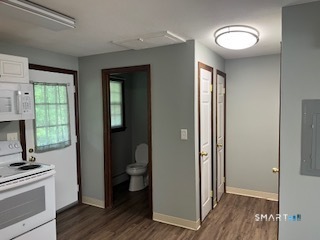 201 Regan Road, Unit 2B Vernon, CT 06066 - Photo 4 of 16 Gallery Image 4