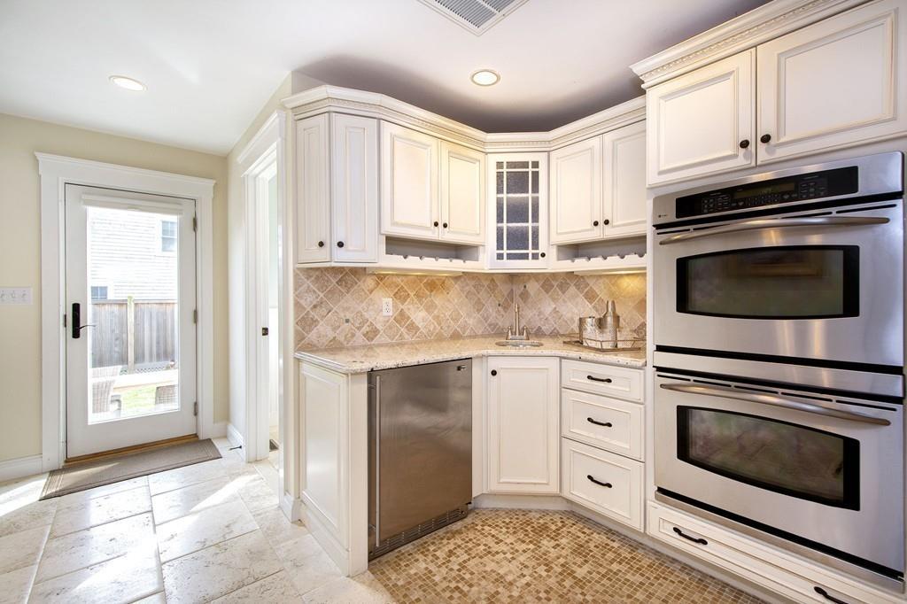 20 Grasshopper Lane Scituate, MA 02066 - Photo 13 of 40