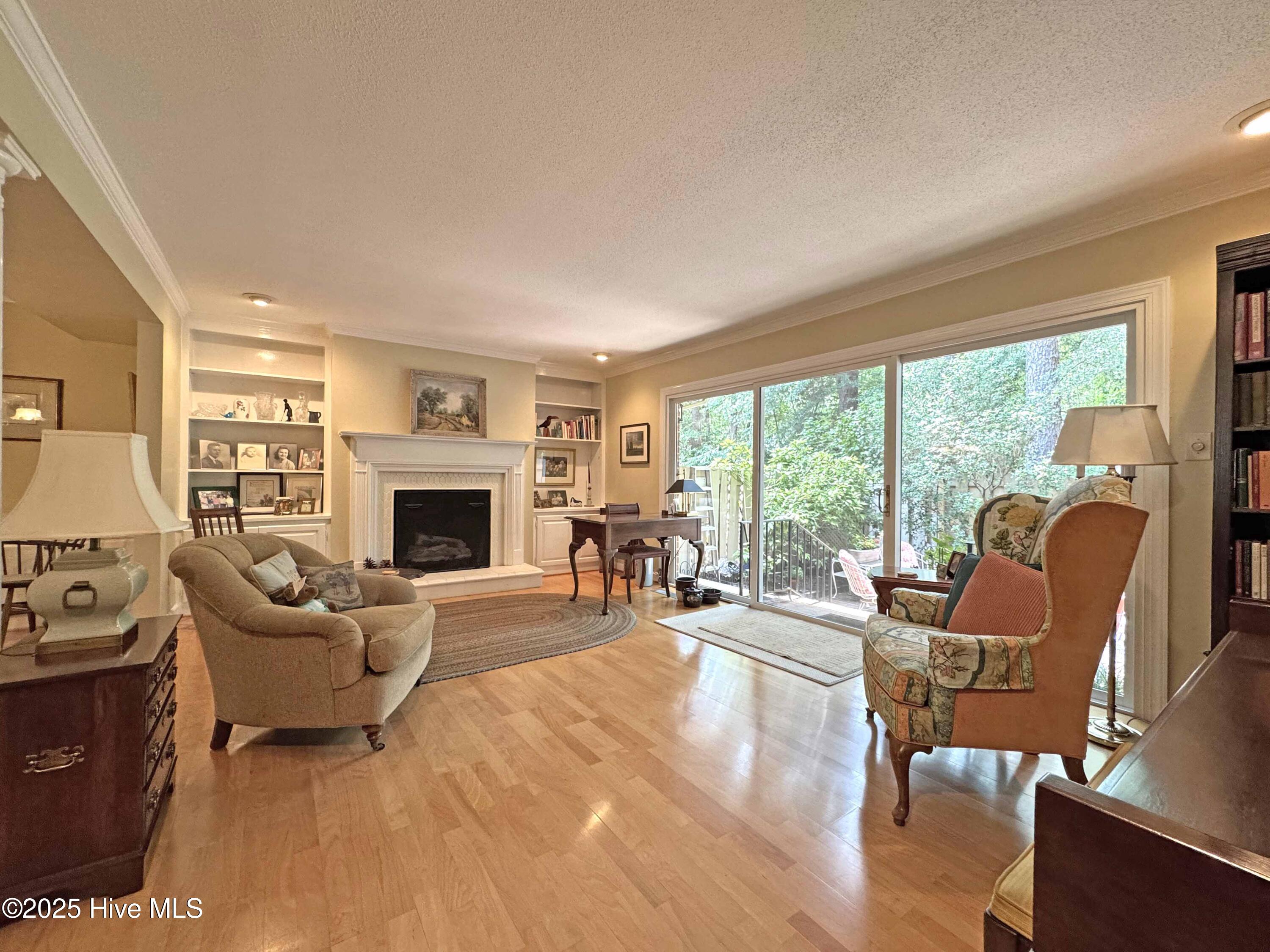 190 Palmetto Road, Unit 21 Pinehurst, NC 28374 - Photo 5 of 26 Hardwood Floors and Gas Firlace