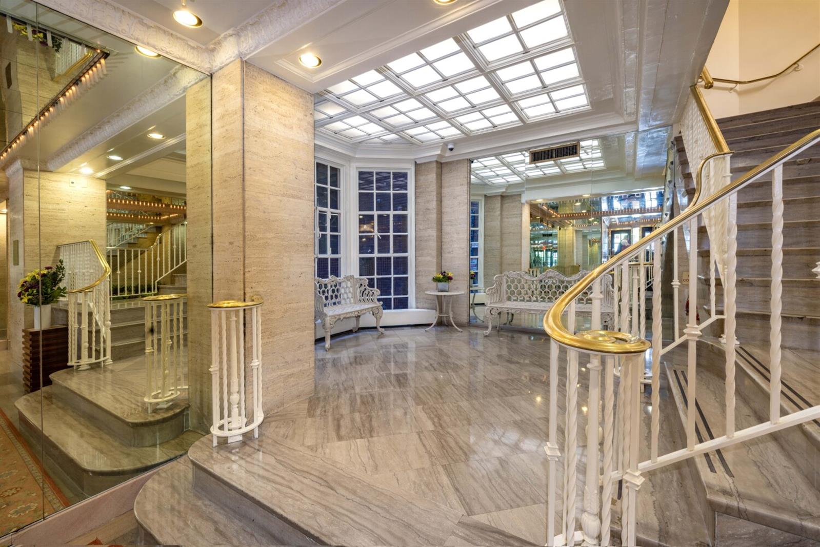 101 West 55th Street, Unit 512 Manhattan, NY 10019 - Photo 6 of 14