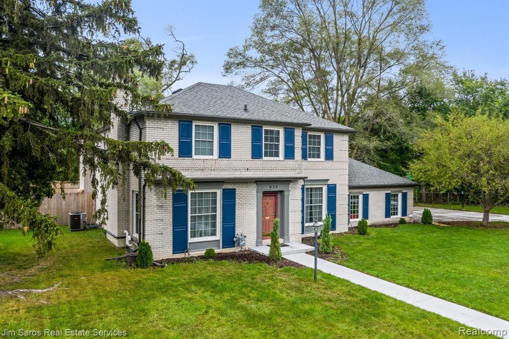 630 Westchester Road Grosse Pointe Park, MI 48230 - Photo 2 of 15