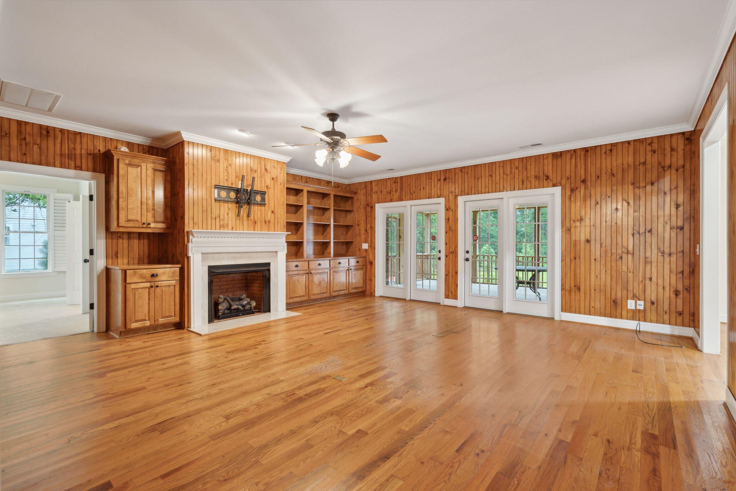 970 Pine Hollow Road Mount Pleasant, SC 29464 - Photo 8 of 14 970PineHollowRd-Great Room 1