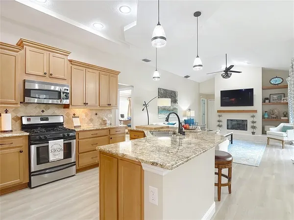 $4,800 | 9906 Bennington Drive, Tampa, FL 33626