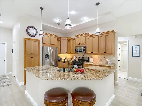 $4,800 | 9906 Bennington Drive, Tampa, FL 33626