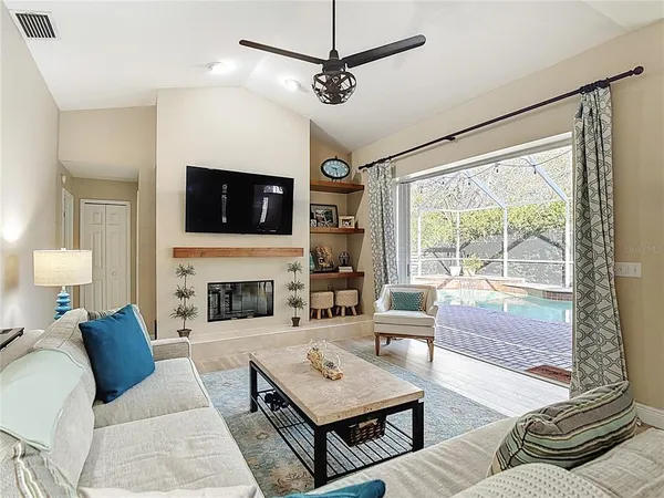 $4,800 | 9906 Bennington Drive, Tampa, FL 33626