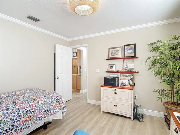 $4,800 | 9906 Bennington Drive, Tampa, FL 33626