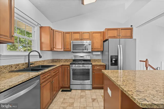 $465,900 | 52 Melanie Hollow Lane, Fredericksburg, VA 22405