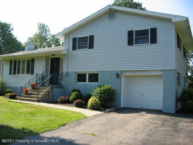 R Rbox2028 R Rbox2028 Fern Road Moscow, PA 18444 - Photo 2 of 7 Gallery Image 2