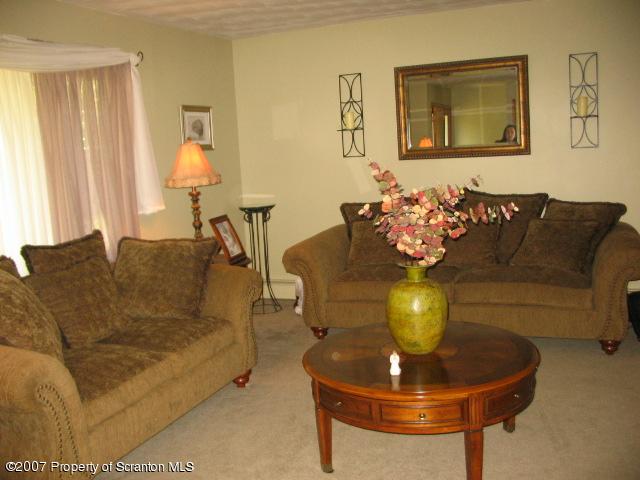 R Rbox2028 R Rbox2028 Fern Road Moscow, PA 18444 - Photo 6 of 7 Gallery Image 6