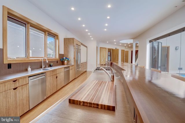 $1,850,000 | 1617 Kirby Road, McLean, VA 22101