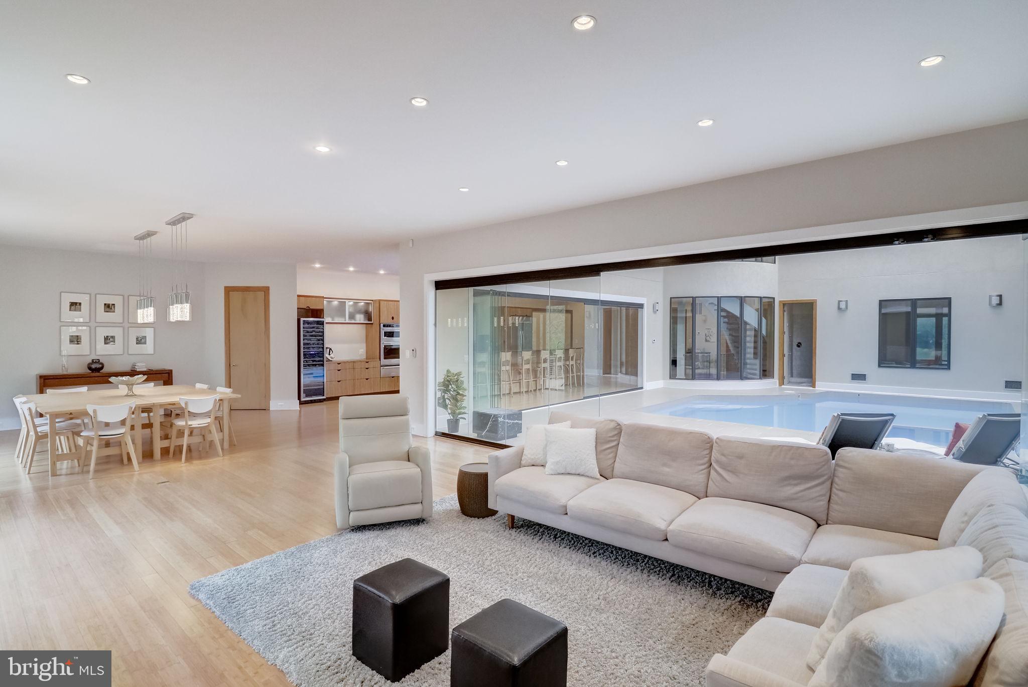 1617 Kirby Road McLean, VA 22101 - Photo 24 of 86 LIVING ROOM