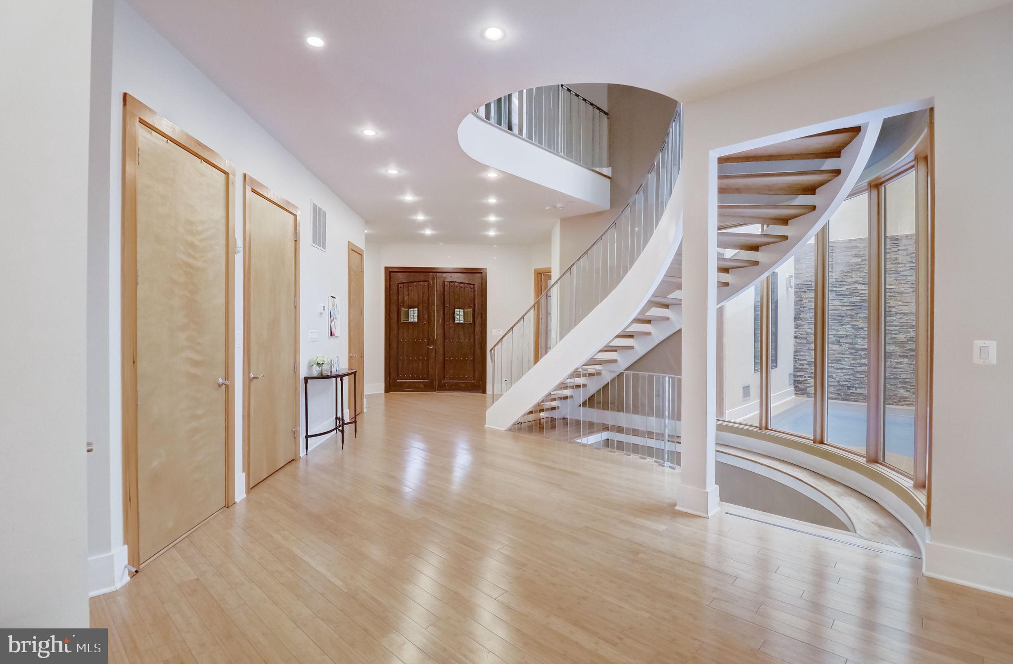 1617 Kirby Road McLean, VA 22101 - Photo 6 of 86 CURVED STAIRCASE