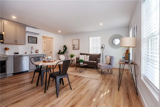 $409,900 | 32 Exchange Street, Unit 1A, East Greenwich, RI 02818