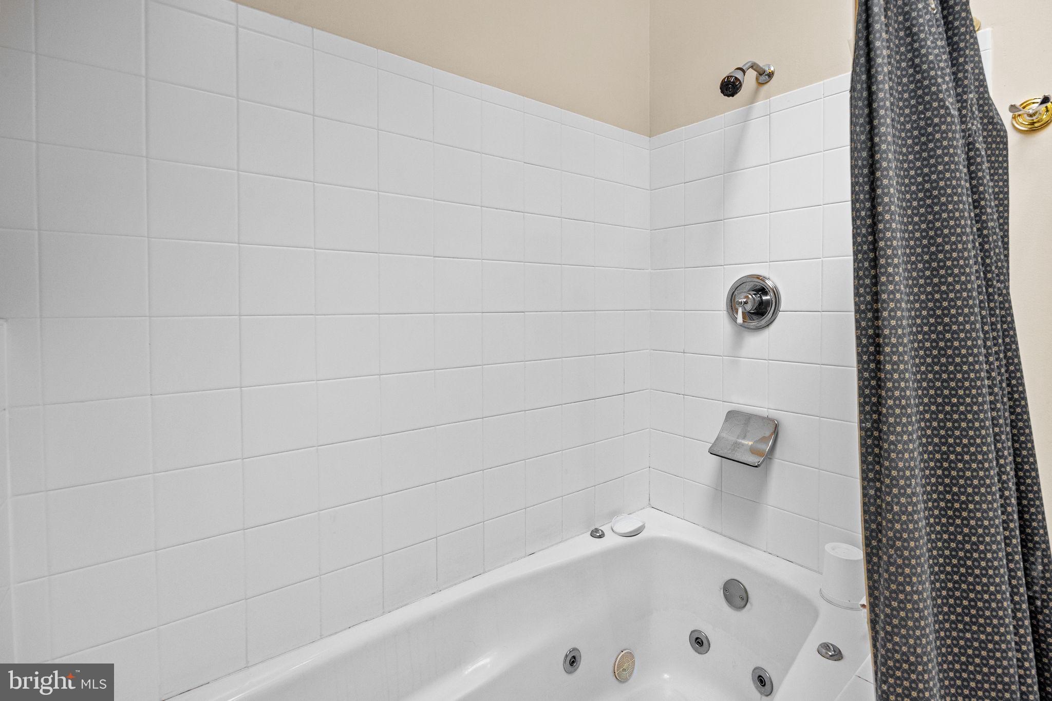 66 Warden Road Doylestown, PA 18901 - Photo 27 of 44