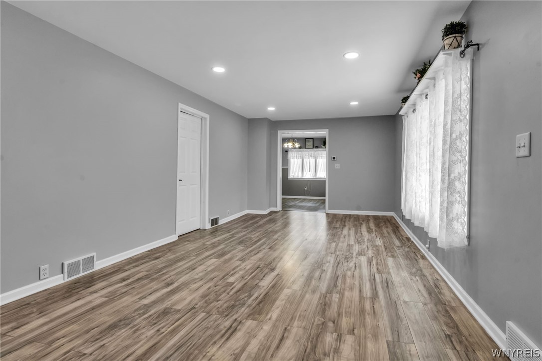 141 Borden Road Cheektowaga, NY 14043 - Photo 9 of 48