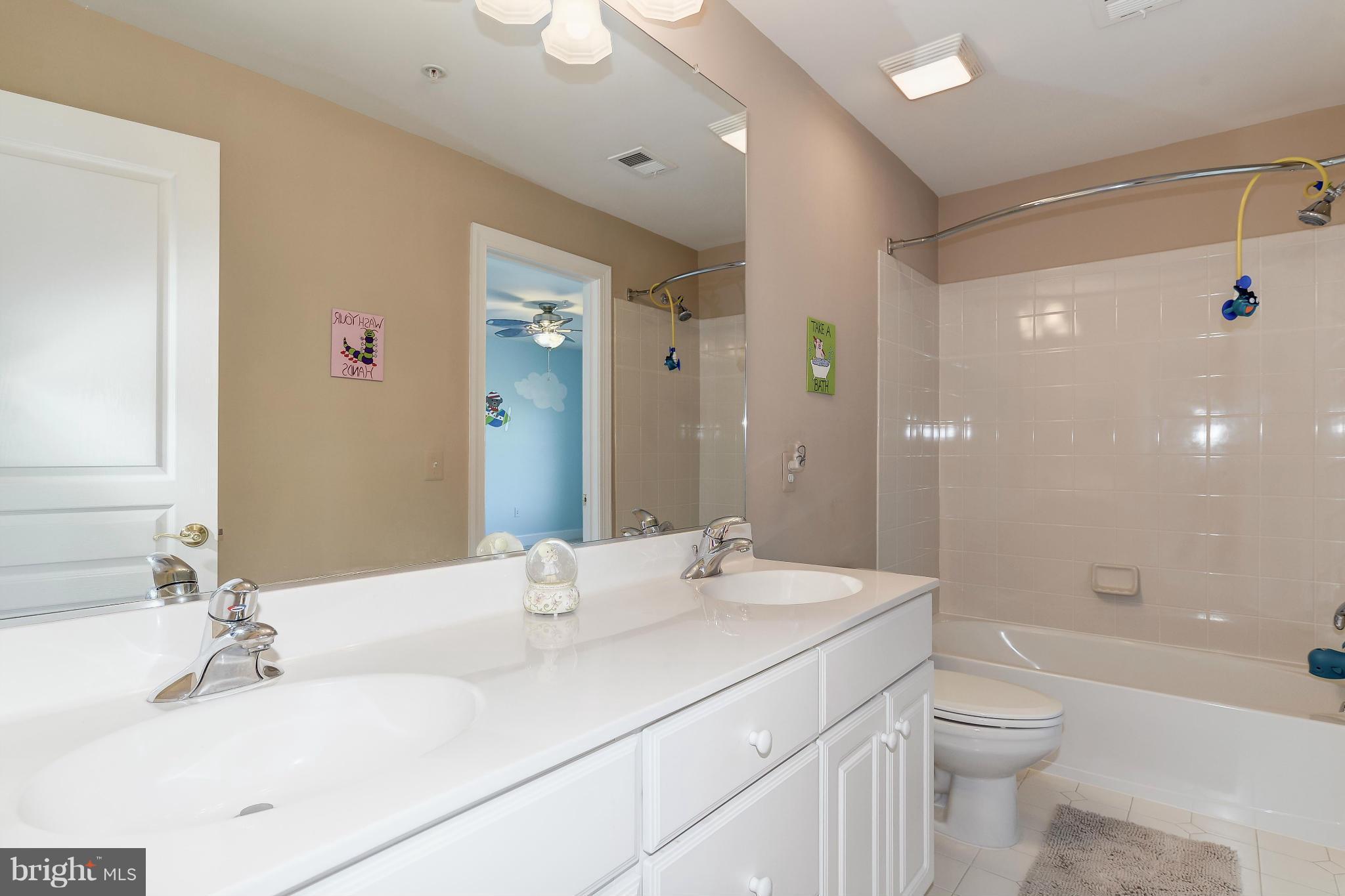 1404 Meadowsweet Drive Sandy Spring, MD 20860 - Photo 21 of 29 Buddy Bath For Bedrooms 3 & 4