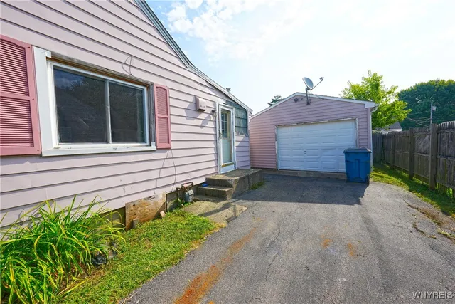 $99,500 | 6551 Hamilton Drive, Evans, NY 14047