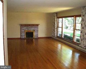 1409 Cornwall Road Lebanon, PA 17042 - Photo 4 of 8 Gallery Image 4